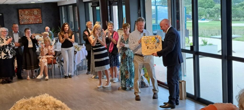 anniversaire d'un jumelage echange de cadeaux